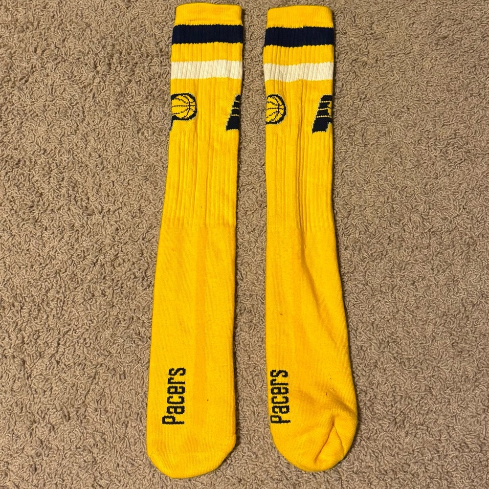 Indiana Pacers Basketball Socks - Picture 2 of 2